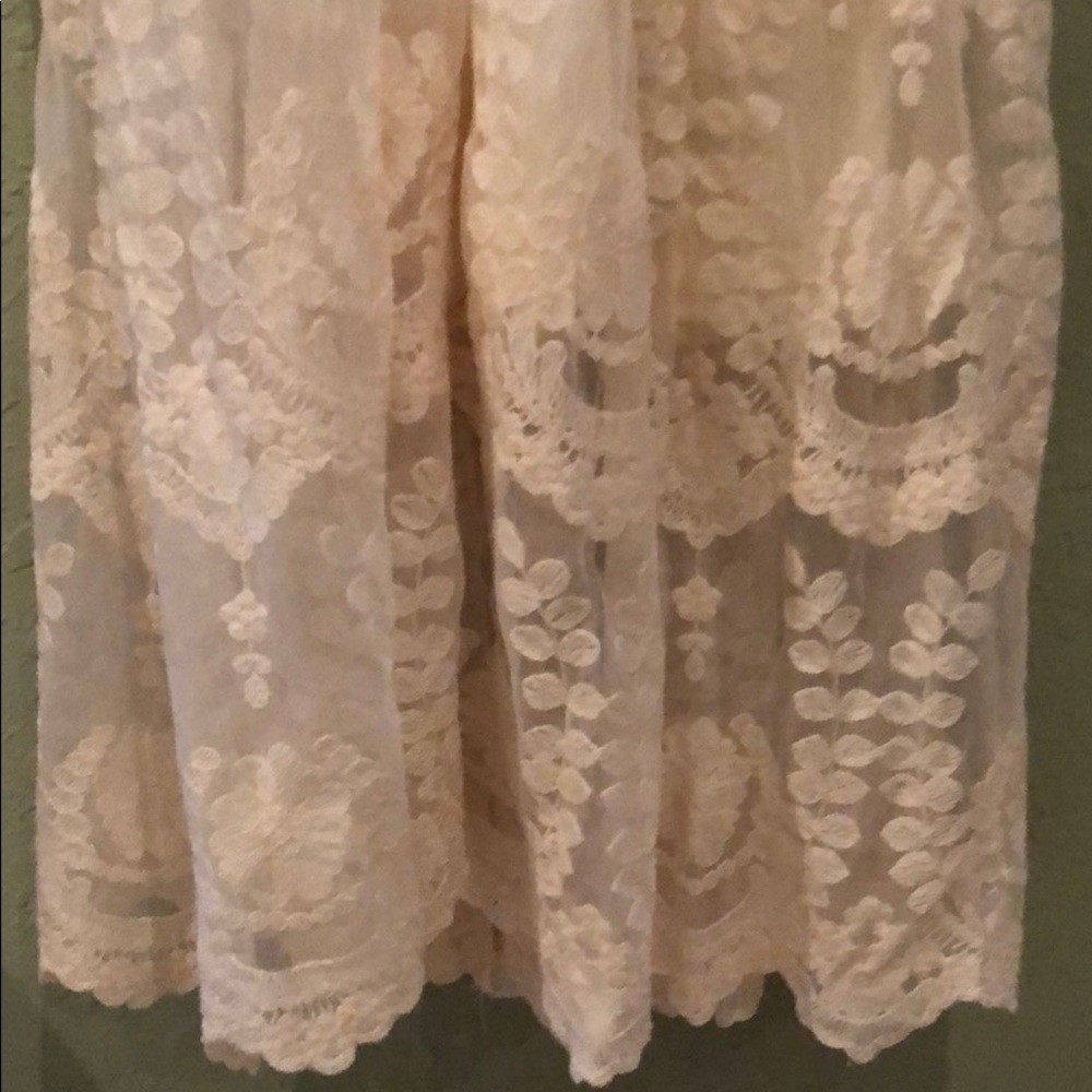 Lace Maxi - Picture 5 of 6